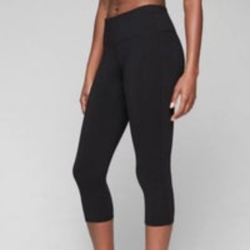Athleta Chaturanga Capri Leggings XS